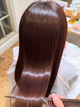 ニキ ヘアー ネイル 子安店(niki hair, nail)の写真/冬の気候に負けない・まとまりのある艶髪へ*毛先まで指通りの良い感動の手触りを体感してください☆