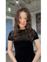 ナヌーク シブヤ(nanuk shibuya)&nbsp;くせ毛風パーマとブリーチなしブラウン