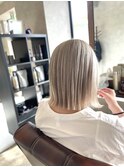 ホワイトベージュ