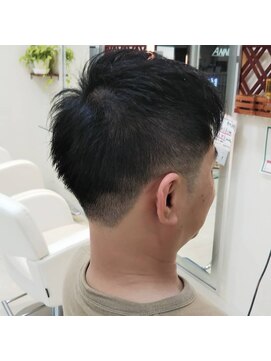 美容室 アネックス(ANNEX) さっぱりとアシメでメリハリ。 刈り上げ ショート 橋本