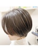 ショートボブ