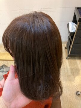 グランバイ アトリエドングリ(Grand × AtlierDonguri) お客様髪質改善データ941（ピンクヴァイオレット）