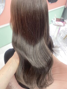 ガーランド(Girland) 【girland】グレージュ　韓国風/レイヤーカット