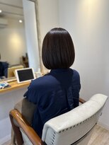 ハッコ(hacco) 艶髪ボブ/グレージュカラー/フレンチカジュアル/白髪