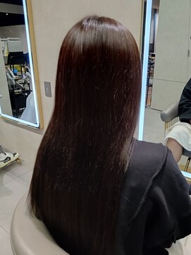 ニーナ ビューティーサロン(NINA Beauty Salon) 暗髪ロングヘア