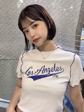 メゾンアクア 表参道(Maison ACQUA) +切りっぱなしボブルフ/黒髪ネビージュ/小顔ワンレン/縮毛矯正