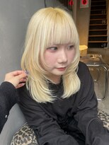 ジーナ(XENA)&nbsp;ハニーブロンド　ミディアムヘア