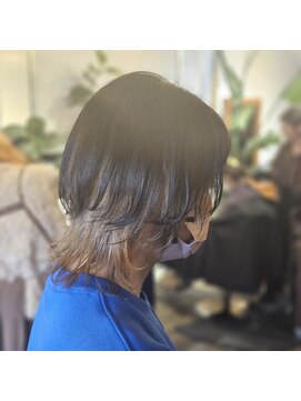 ヘアードレスビュー(hair dress V.I.E.W) ツートンカラー×マッシュウルフ