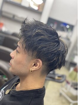 エモマジック(EMO MAGIC)の写真/【似合わせカット+デザインカラー新規¥7700】お手頃価格&マンツーマン施術で安心して相談できるサロン!