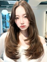 マインバイアフロートギンザ(MYNE by AFLOAT GINZA)&nbsp;レイヤーカット/ワンカール/ミルクティーブラウン