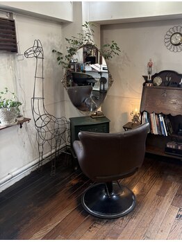ヘアー ステア(hair stare)の写真/【大手町/貸切サロン】ビル2階のアロマ香る隠れ家サロン♪周りの目線や声が気にならないプライベート空間