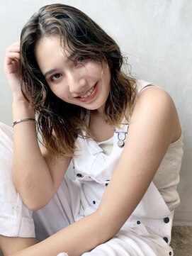 アイティー バイ アルバム 中野店(IT by ALBUM) ゆるウエーブスタイル_オリーブカラーハイライトカラー_7938