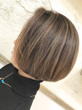 オーズ(O'Z) 外国人風ハイライト