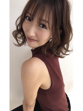 ネイロ 錦糸町(NeiRo) エアリーミディショートパーマ黒髪カタログホワイトアッシュ