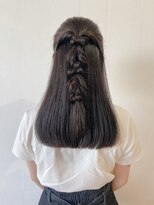 アンフェイス(ann FACE) ハーフアップアレンジ