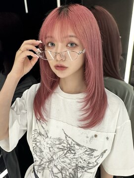 レディアル 渋谷(REDEAL) 抜きっぱなしブロンドハイトーンインナーレイヤーカットウルフ