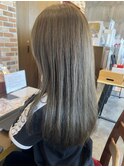 オリーブベージュ
