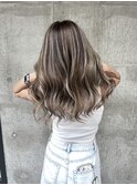 ベージュ ハイライト