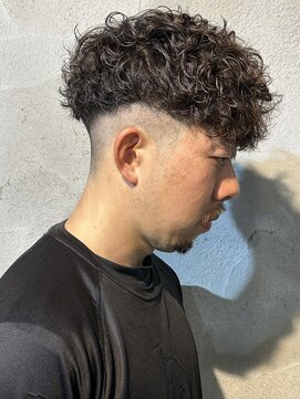 ニアウ 高崎店(Niau) スペインカールメンズパーマバーバーフェード群馬高崎メンズ眉毛