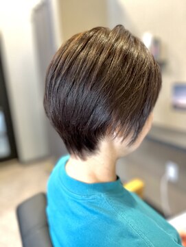 ショートヘア