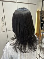 ヴァネッサ VANESSA&nbsp;レイヤーカットロングウルフ鶴見×渡辺りん