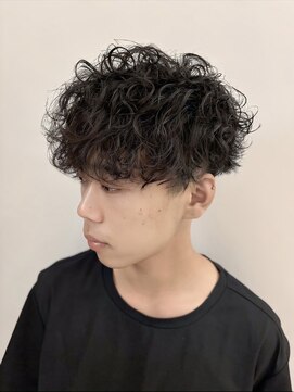 ビアンコ(bianco produce by L'Aube) メンズ/プードルパーマ/スパイラルパーマ/刈り上げマッシュ