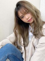 ファーレ ツルミ(Fare tsurumi)&nbsp;レイヤー フェミニンロング メルティーカラー 似合わせカット