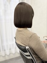 オウル(Owll) *肩ライン内巻き大人ボブアッシュベージュカラー*