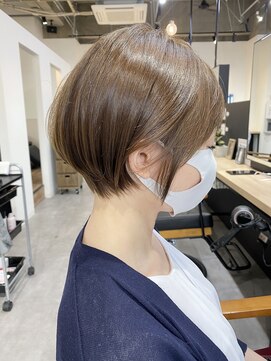 ジーニー 横浜(giinii) giinii_渋谷良太_小顔_ミアショート_イメチェン