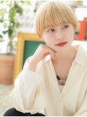 ハイトーンカラーで外国人風ショートマッシュb戸頭10代20代30代