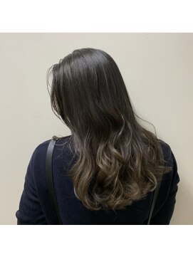 エストアール フクオカ 福岡博多店(est-r. Fukuoka) ゆるふわロング