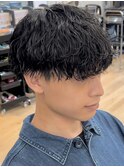 波巻きスパイラルパーマメンズマッシュツーブロックメンズパーマ