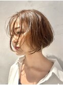 艶髪ブラウンのショートボブ