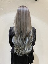 ヴァパウス(Vapaus)&nbsp;ハイライトグラデーション～ホワイトシルバー～