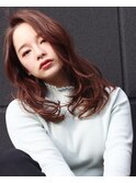 緩やかなウエーブで洗練された大人女性
