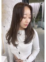 リア(riah) ダブルカラーミルクティーベージュレイヤーカット韓国ヘア