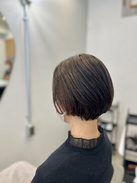 トトノウ ショートボブ