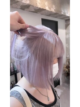 ペレ 渋谷(PELE) イメチェン/ホワイトブロンド/外ハネボブ/ワイドバング/渋谷