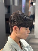 エクシア 六甲道店(EXCIA)&nbsp;センターパート/ダウンパーマ/曲がる縮毛矯正/韓国メンズヘア