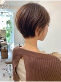 前髪あり小顔つや髪顔まわり簡単スタイリング丸みショート