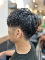 テイラー(TAILOR)&nbsp;顔周り短めツーブロック刈り上げショート