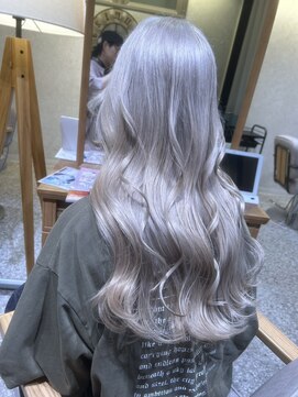 ホワイトベージュ