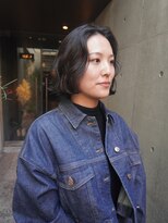 カシ 中目黒(CASI)&nbsp;ウェーブパーマで秋冬のカジュアルボブ