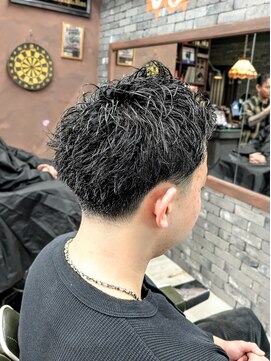 スリーセント 栄(3/cent) 【テーパーフェード×スパイキーショート】