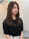 透明感あるアッシュロング×毛先まとまるケア