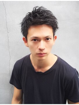 ピチカート(pizzicato) ツーブロックアップバングショート×黒髪