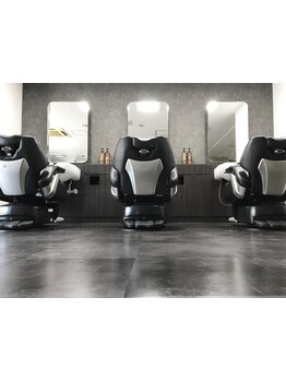 [三国駅徒歩3分]なりたい自分に近付ける!Basicからトレンド・こだわりと多彩なStyleを楽しめるメンズサロン