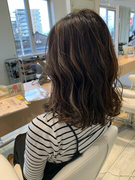 ヘアークラフト アニー 南郷18丁目店(HAIR CRAFT Annie) ハイライトカラー