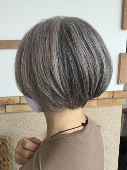 トップヘアー 本店(TOP HAIR)の写真/フォルムが重要なショートスタイルは[TOP HAIR]にお任せ！経験豊富なスタイリストが"似合わせ"をお届け＊