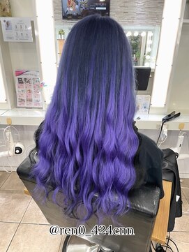 リリィー(LILY) 【LILY】ブルーパープル 担当 石田 蓮